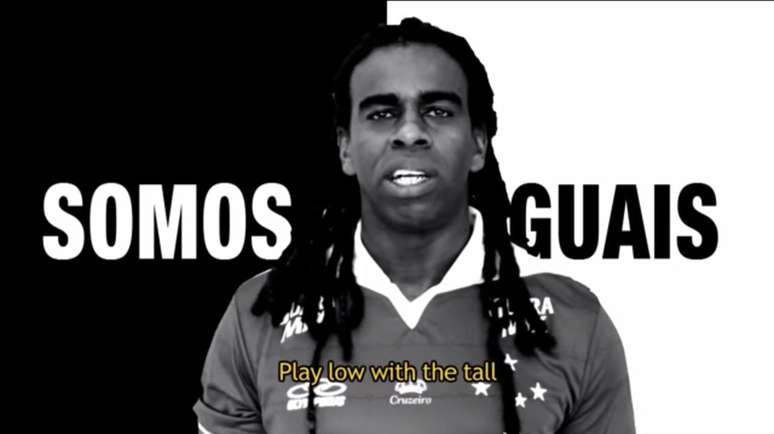 Tinga em vídeo da campanha "Somos Iguais"