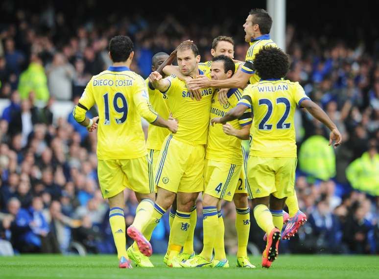 <p>Chelsea marcou seis vezes contra o Everton e manteve os 100% de aproveitamento no Inglês</p>