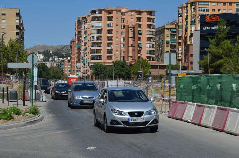 <p>Obras e interdições complicam o trânsito em torno do local das competições no sul da Espanha</p>