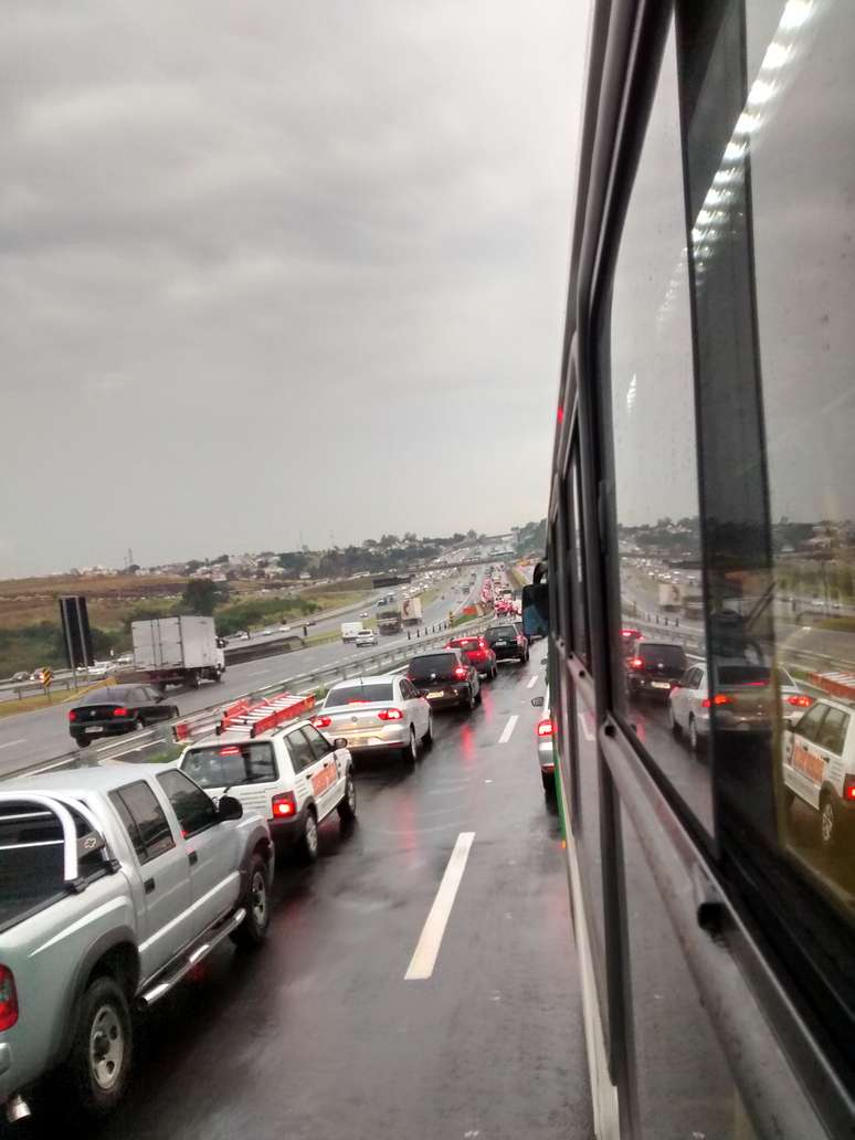 <p>A manifestação gerou até 3 km de lentidão na SP-65</p>