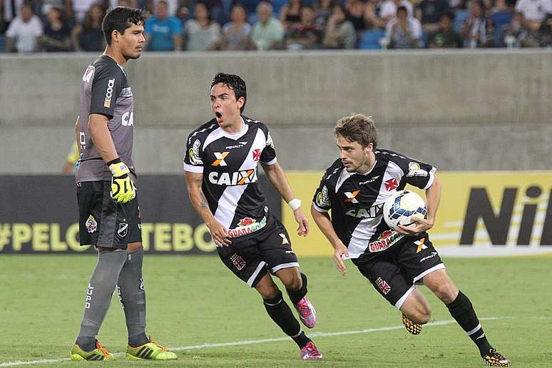 Maxi Rodriguez faz o gol de honra para o Vasco na Arena das Dunas
