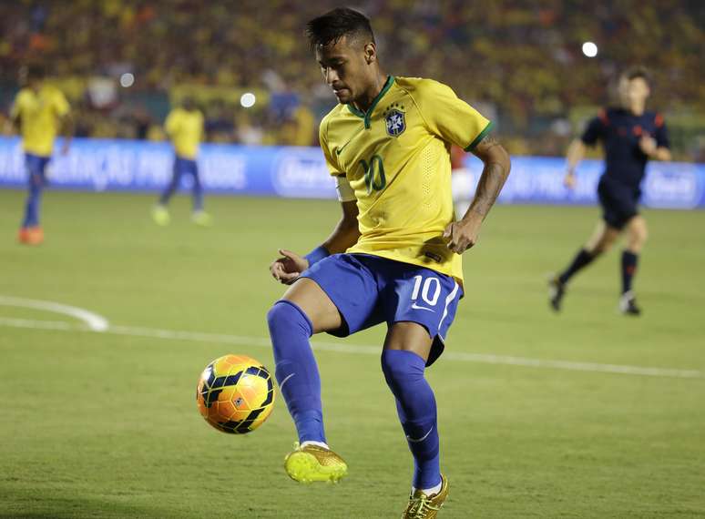 Neymar durante jogo contra a Colômbia