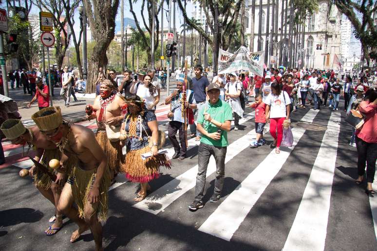 <p>Em S&atilde;o Paulo, Grito&nbsp;contou com a participa&ccedil;&atilde;o de &iacute;ndios&nbsp;e membros de movimentos sociais</p>