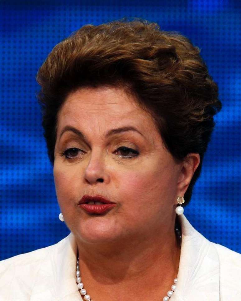Presidente e candidata à reeleição Dilma Rousseff (PT) durante debate na TV em São Paulo. 26/08/2014