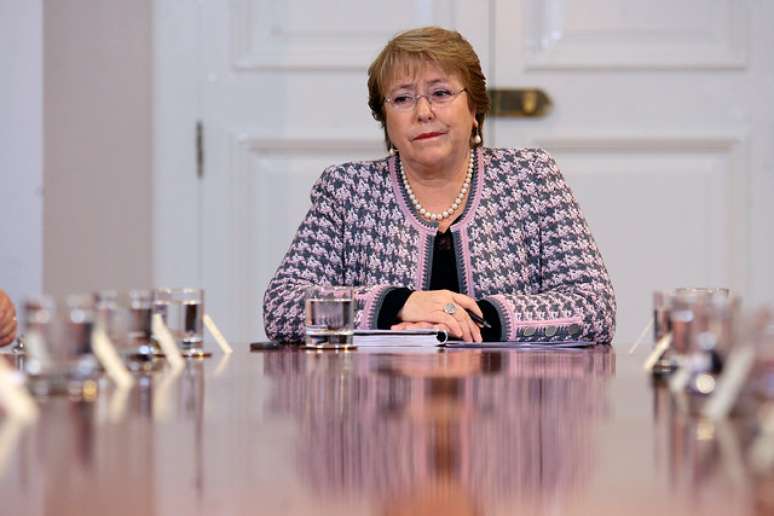 <p>A presidente Michele Bachelet anunciou que seu governo ir&aacute; tomar medidas de seguran&ccedil;a ap&oacute;s explos&atilde;o nesta segunda-feira</p>