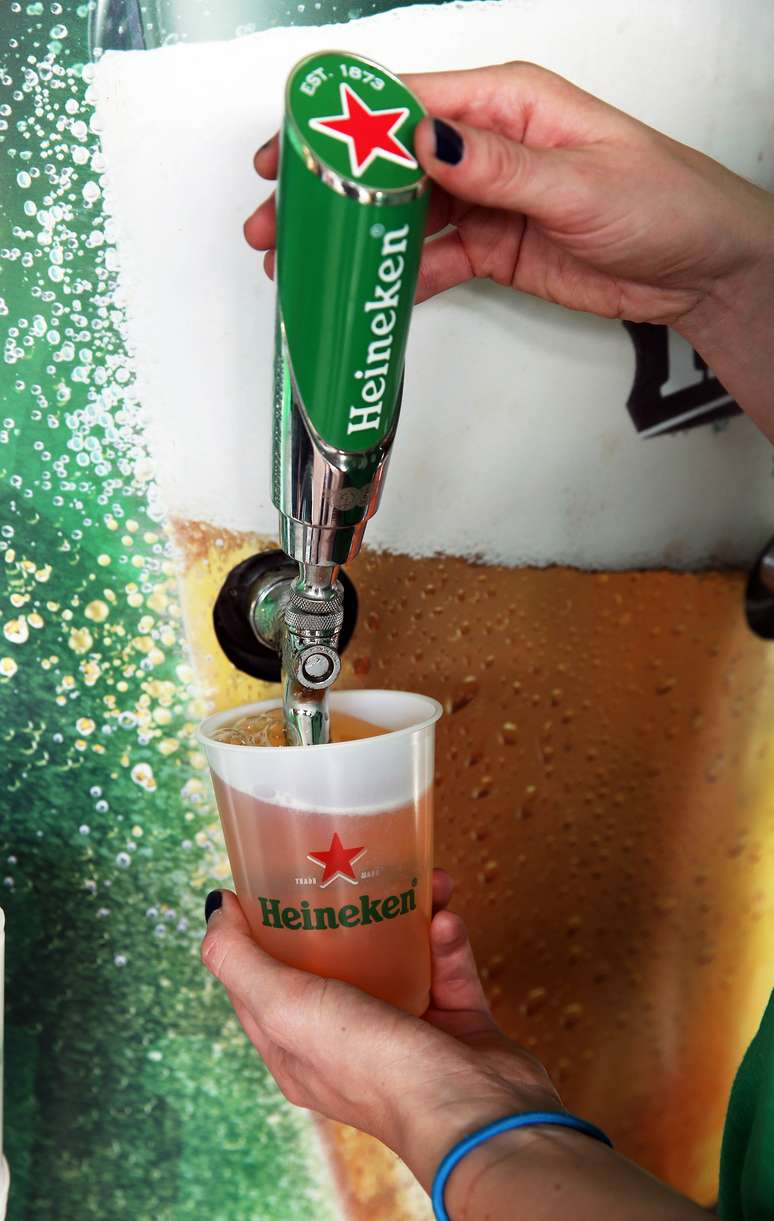 <p>Rep&uacute;blica Tcheca &eacute; o pa&iacute;s com o mais alto consumo &nbsp;per capita&nbsp;de cerveja no mundo</p>