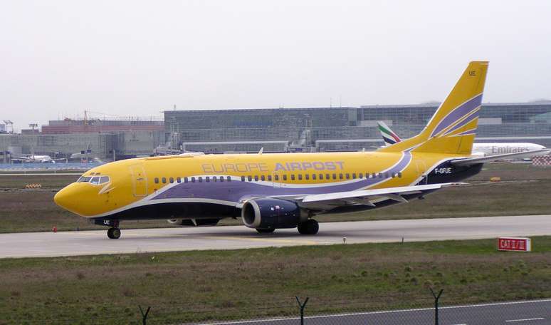 O Boeing francês teve um de seus motores prejudicados durante voo, o que causou um pouso de emergência em Veneza