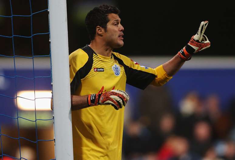 <p>J&uacute;lio C&eacute;sar atuou no Queens Park Rangers entre 2012 e 2014</p>