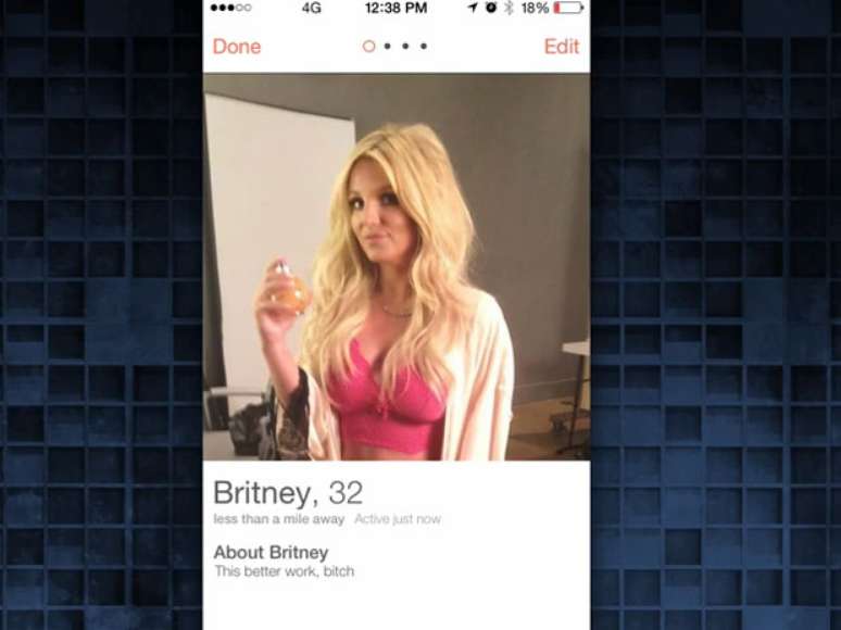 <p>O apresentador Jimmy Fallon criou perfil no Tinder para a mais nova solteira do pedaço</p>
