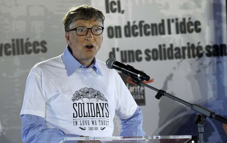 <p>Bill Gates discursa durante um fórum com jovens no festival Solidays, em 27 de junho, em Paris, França</p>