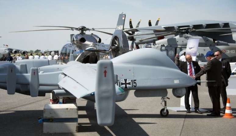 O drone Heron 1 é visto em Berlim. Ele é um dos drones que serãousados no monitoramento feito pela OSCE