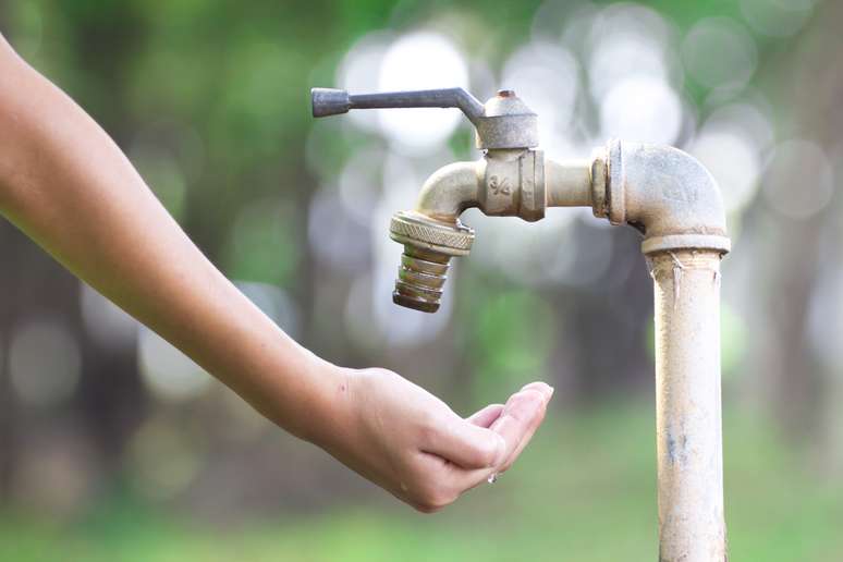 Diante da crise hídrica, empresários usam a tecnologia e a criatividade para economizar água e conseguem diminuir em até 80% o consumo
