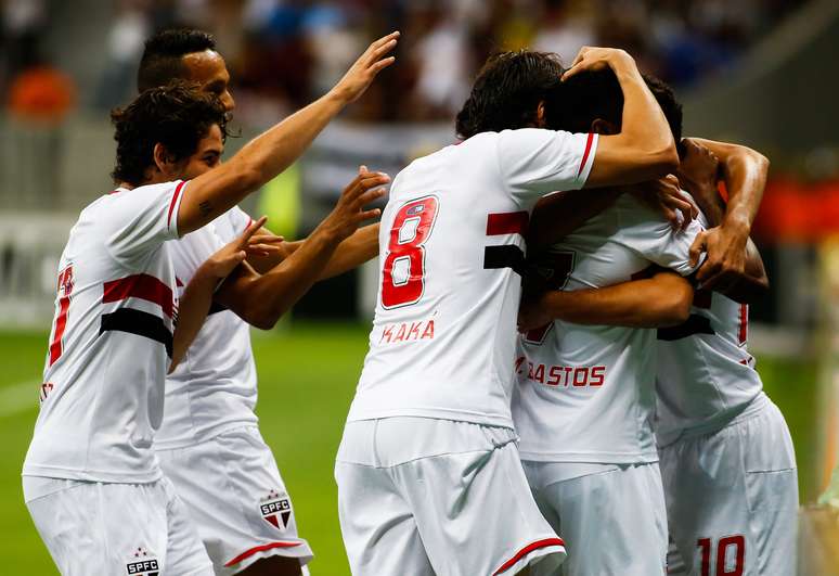 <p>Equipe do S&atilde;o Paulo comemora gol de Alan Kardec; time tricolor venceu o Botafogo por 4 a 2.</p>