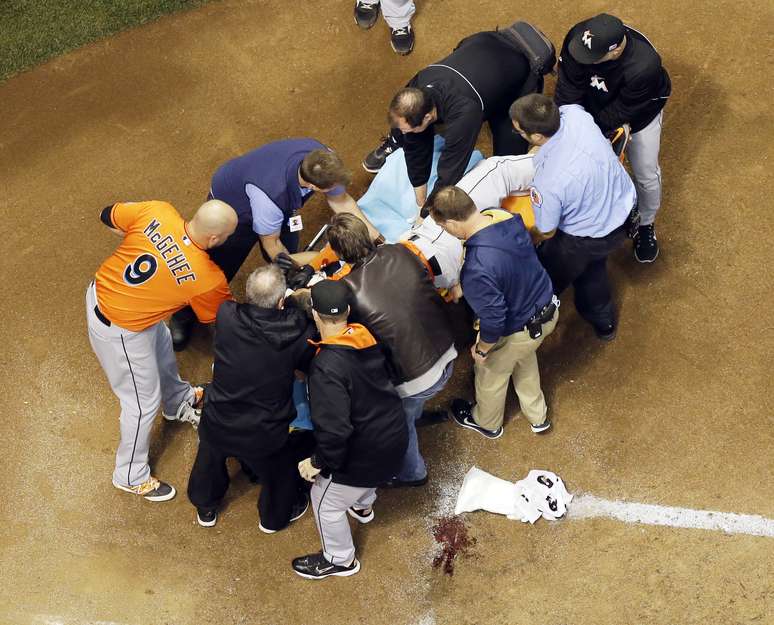 Jogador de beisebol atingido por soco provoca: 'Tem que ser maior