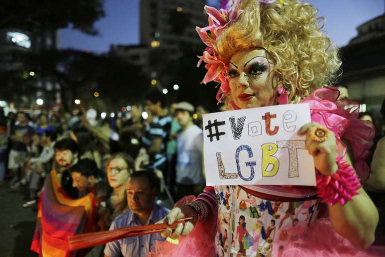 Em São Paulo, mobilização exigiu o fim da violência contra homossexuais e a criminalização da homofobia 