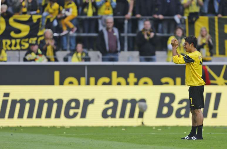 <p>Kagawa agradece fãs do Dortmund após retorno com gol</p>