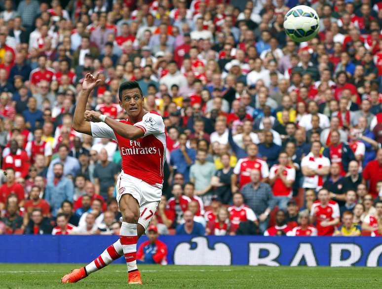 Sanchez marcou um dos gols do Arsenal