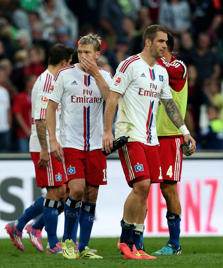 Jogadores do Hamburgo lamentam derrota