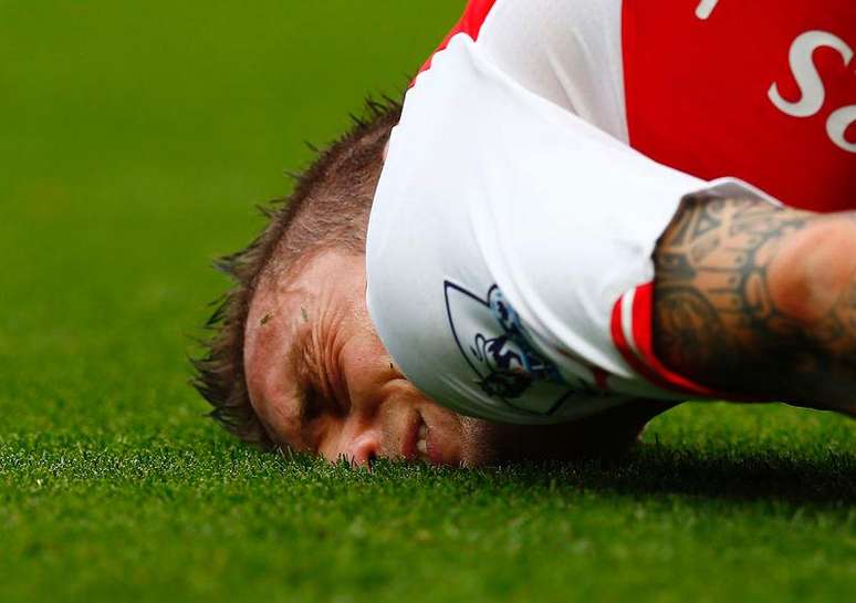 Debuchy em jogo do Arsenal contra o Manchester City, no sábado.