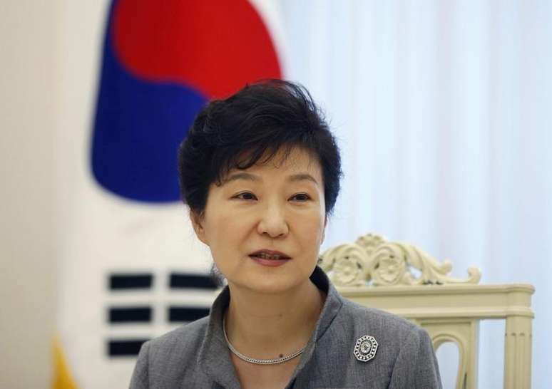 <p>Presidente sul-coreana Park Geun-hye disse que o "tempo urge" e o Japão precisa pedir desculpas as 53 sobreviventes</p><p style="line-height:18.75pt"><span style="font-size: 11.5pt; font-family: Arial, sans-serif;"><o:p></o:p></span></p>