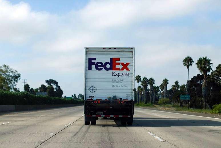 <p>Ao lado de sua maior rival UPS, a Fedex &eacute; vista como term&ocirc;metro da atividade econ&ocirc;mica dos EUA</p>