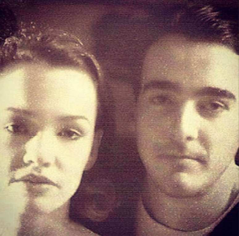 <p>Em julho, Julia postou uma foto antiga do casal em seu Instagram. "A gente l&aacute; atr&aacute;s..."</p>