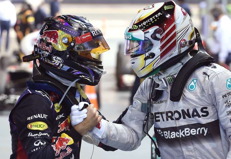 Hamilton faz a festa com Vettel ap&oacute;s mais uma vit&oacute;ria na temporada 2014 da F1