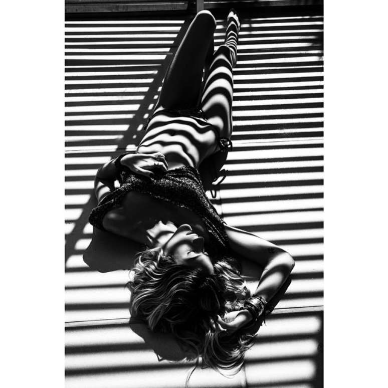 <p>Giovanna Ewbank mostrou boa forma em foto no Instagram</p>