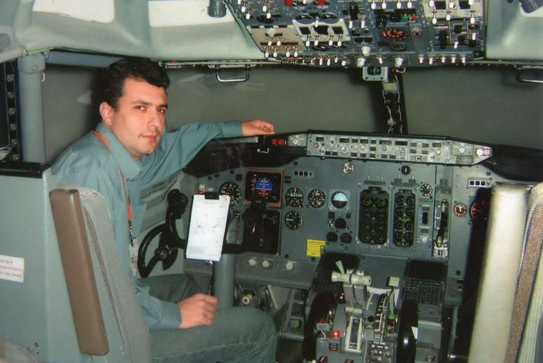 <p>O piloto Evandro Rodrigues de Abreu está desaparecido</p>