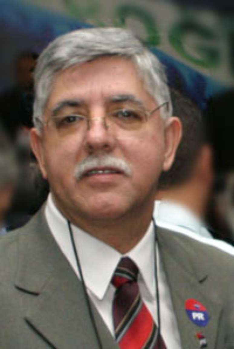 O presidente do PR em S&atilde;o Paulo, Tadeu Candel&aacute;ria, &eacute; primeiro suplente de Eduardo Suplicy ao Senado