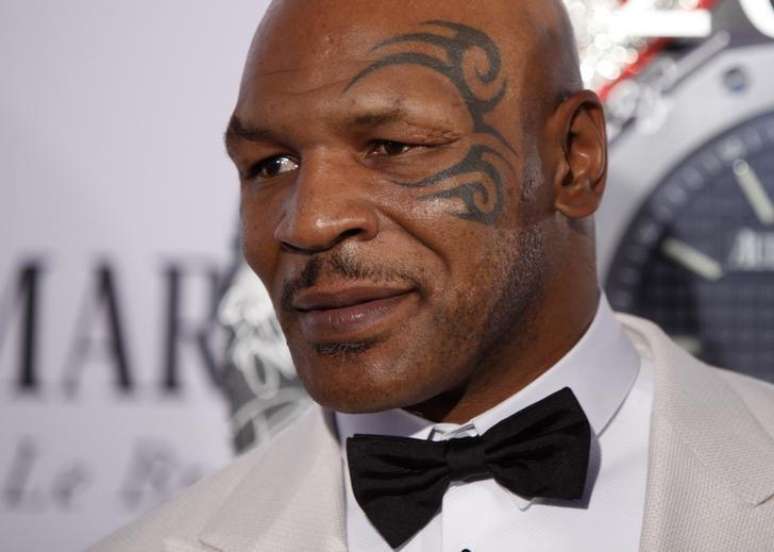 <p>Mike Tyson vendeu a mans&atilde;o em 1999</p>
