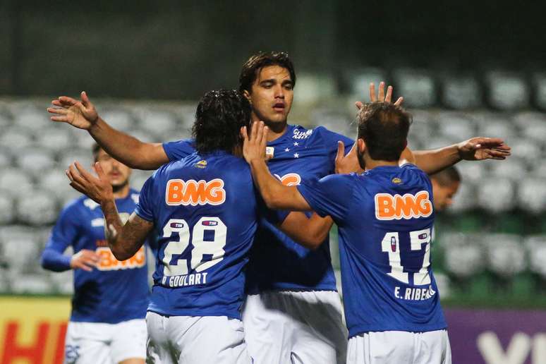 <p>Cruzeiro caminha para mais um título brasileiro</p>