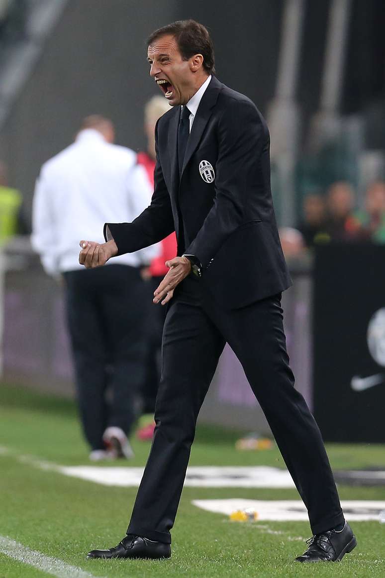 Massimiliano Allegri comanda Juventus no Italiano