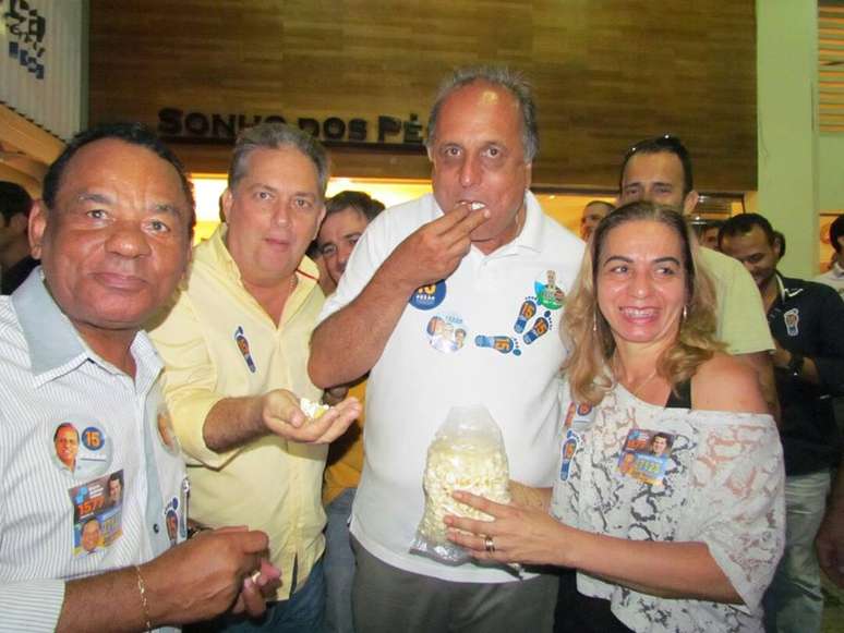 Irmãos têm brigado desde 2010