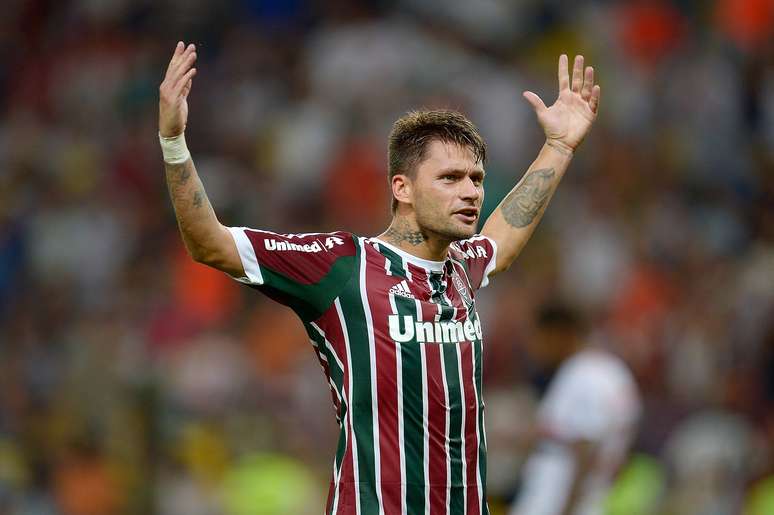 <p>Pago pela Unimed, Sobis pode estar de saída do Fluminense</p>