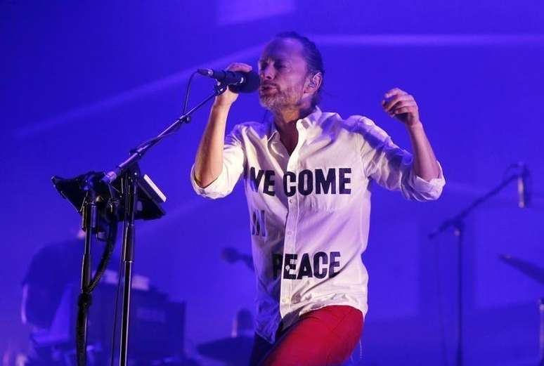 Thom Yorke durante show na Sérvia em 13 de julho de 2013.