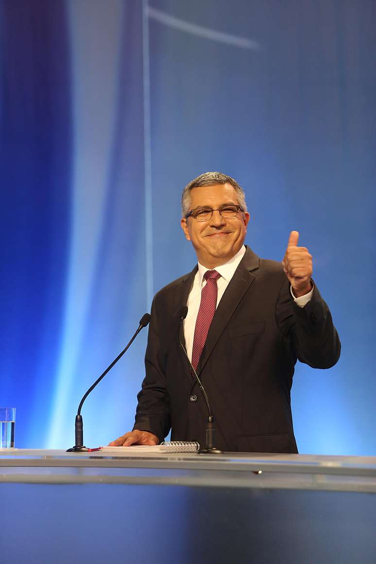 <p>José Padilha (PT), no debate da TV Record</p>