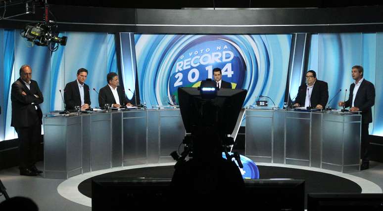 Candidatos ao governo do Rio de Janeiro, durante debate da TV Record