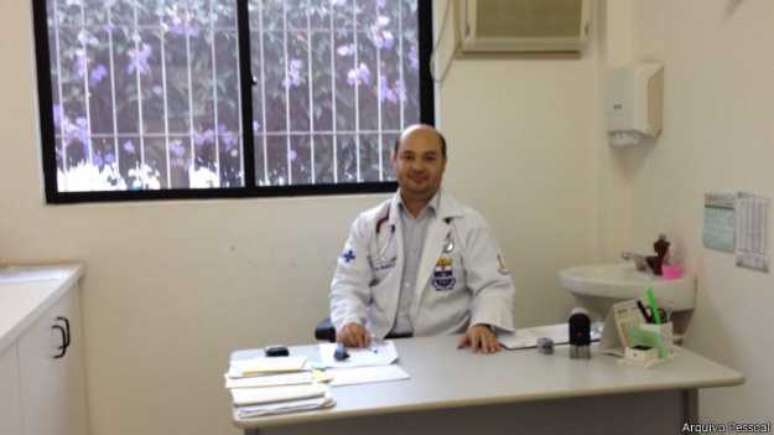 <p>Formado na Espanha, Claudio Simosono voltou ao Brasil pelo programa Mais Médicos</p>