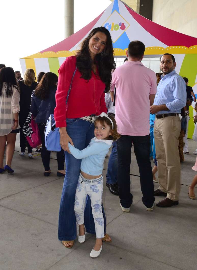 Daniella Sarahyba e sua filha, Gabriela