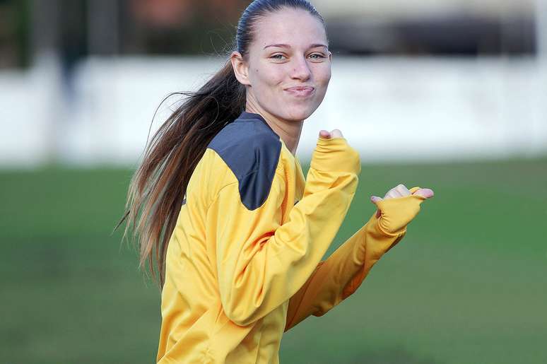 <p>Feliz, ainda como uma das Sereias da Vila&nbsp;</p>