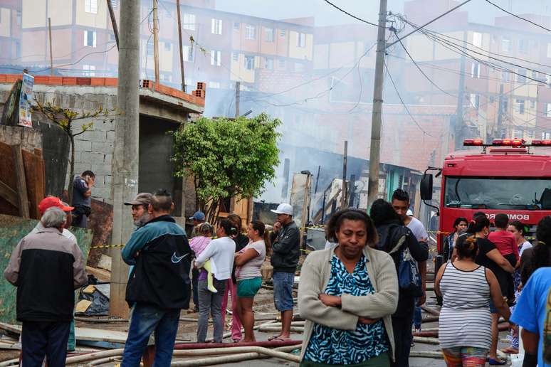 50 casas foram destruídas pelo fogo na região de Sapopemba