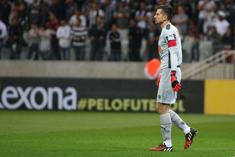 Victor cometeu falha que rendeu segundo gol para o Corinthians