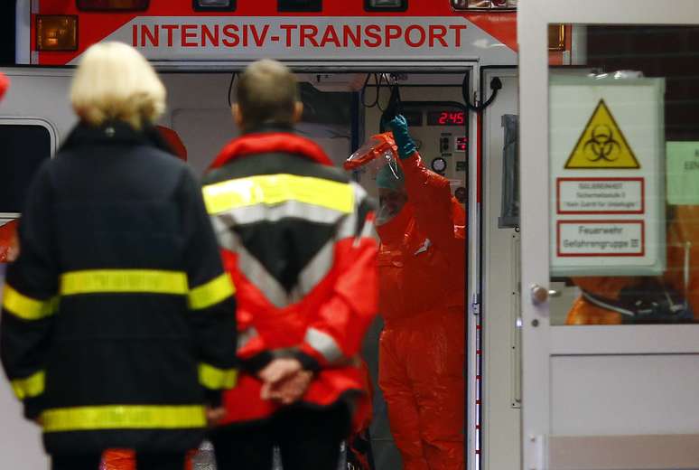 Paciente contraiu ebola na África e foi enviado para a Alemanha nesta quinta-feira