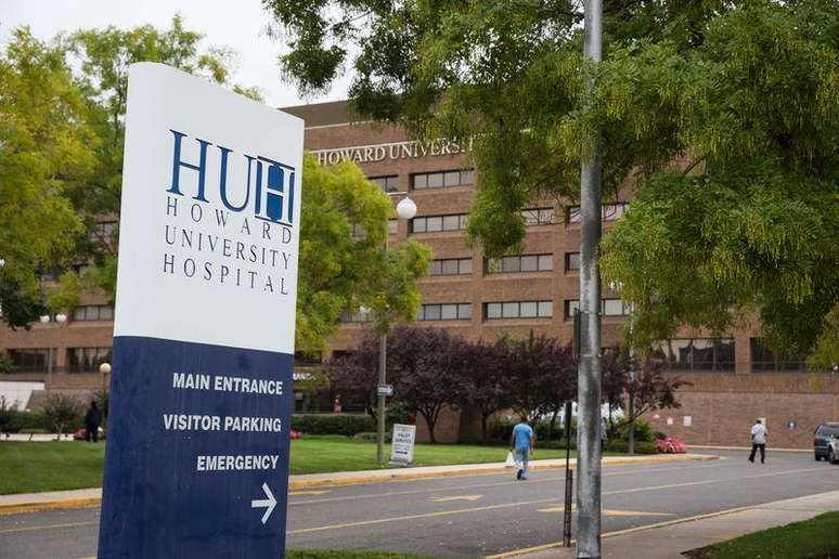 <p>Imagem do Howard University Hospital em Washington, nos Estados Unidos, nesta sexta-feira, onde deu entrada uma pessoa com possíveis sintomas do vírus ebola</p>