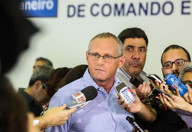 José Mariano Beltrame dá detalhes do reforço do policiamento nas eleições do Rio