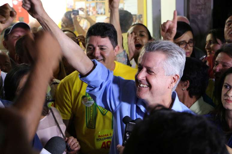 <p>O candidato do PSB, Rodrigo Rollemberg, concede entrevista coletiva após os resultados do primeiro turno</p>