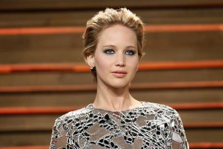 <p>A atriz Jennifer Lawrence foi uma das vítimas de hacker que roubou fotos íntimas de mais de 100 celebridades</p>