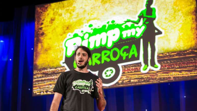 O grafiteiro Thiago Mundano participa apresenta no TED Global seu projeto "Pimp My Carro&ccedil;a" 