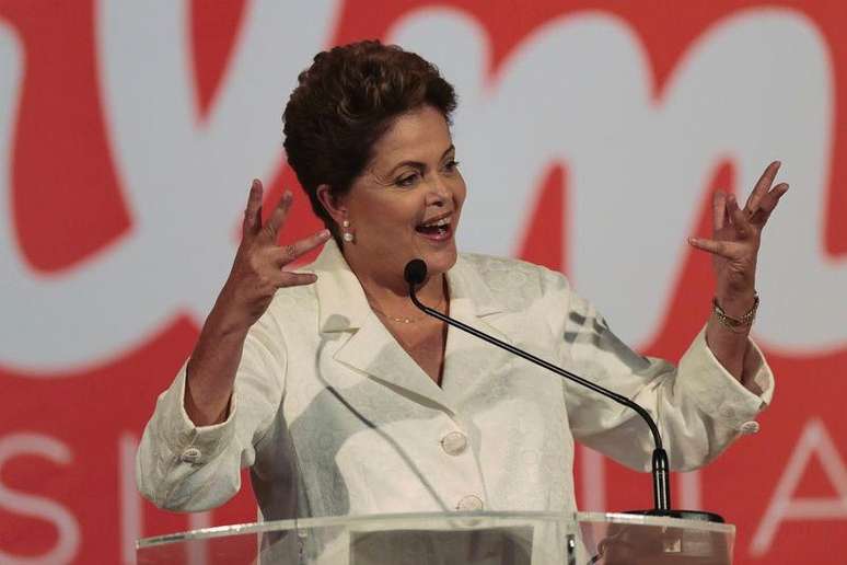 <p>Presidente e candidata &agrave; reelei&ccedil;&atilde;o,&nbsp;Dilma Rousseff, durante un discurso em&nbsp;Bras&iacute;lia em 05/10</p>